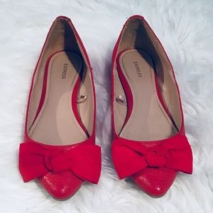 Lovely Red Bow Express Flats!